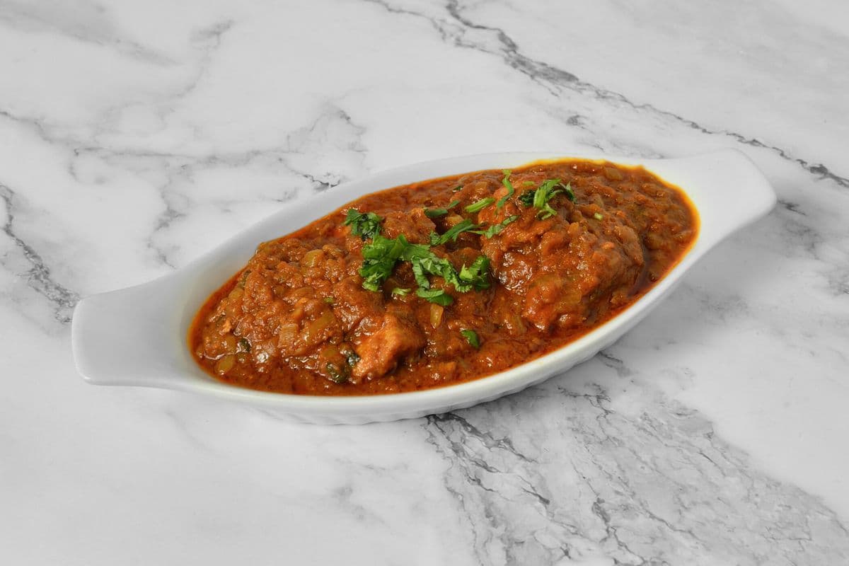Curry Chicken (with Bones)