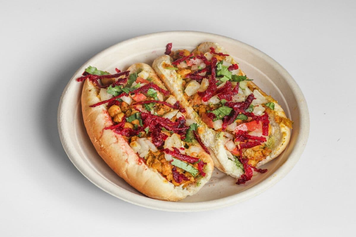 Chola Kulcha Hotdog