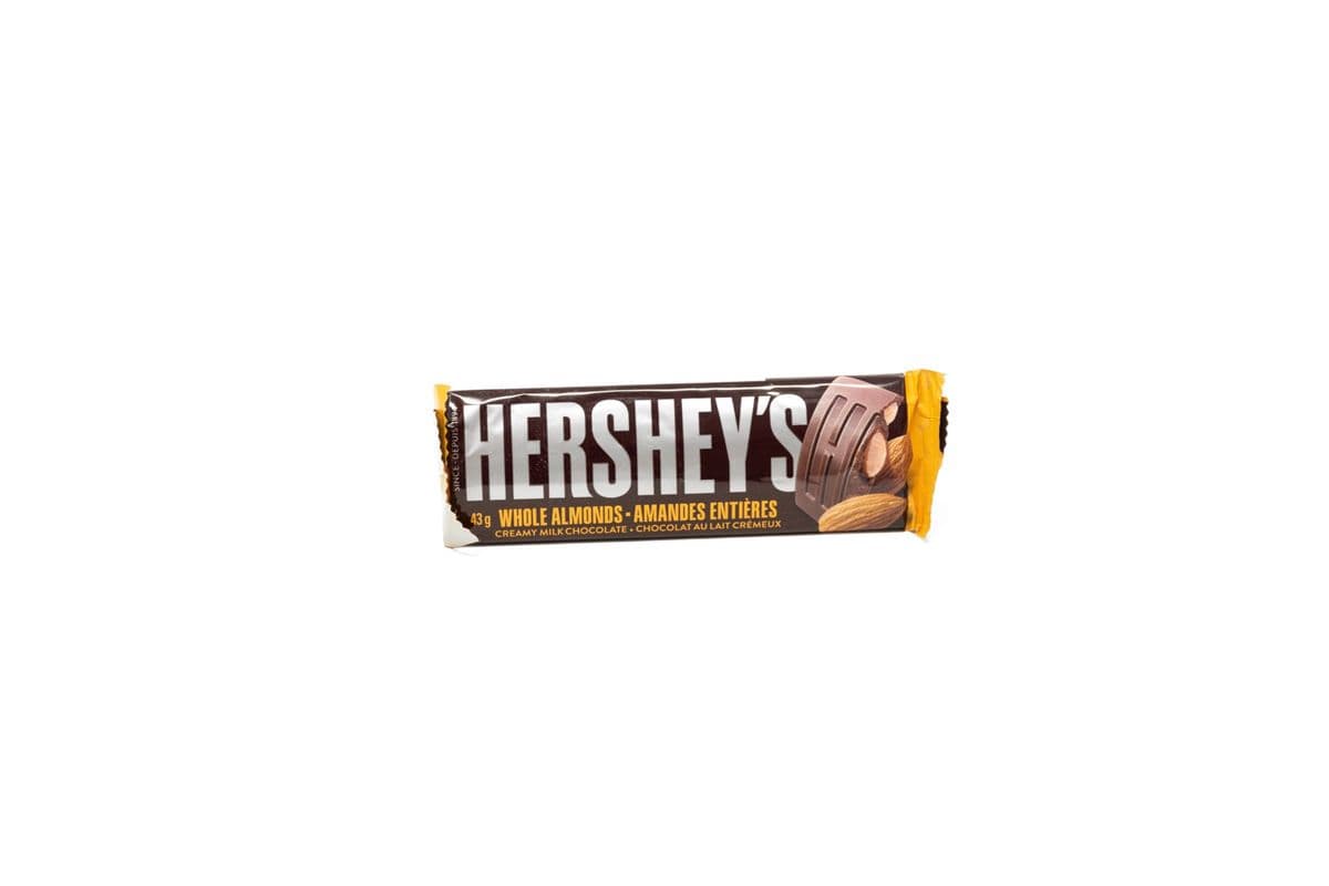 Hershey's Whole Almonds Candy Bar (43g)