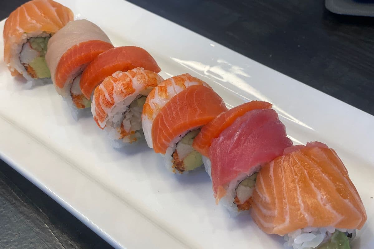 Rainbow Roll (6 pcs)