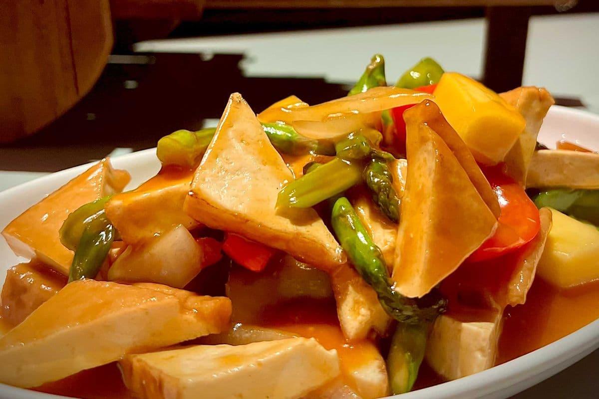 V11. Vegetarian Mango Tofu