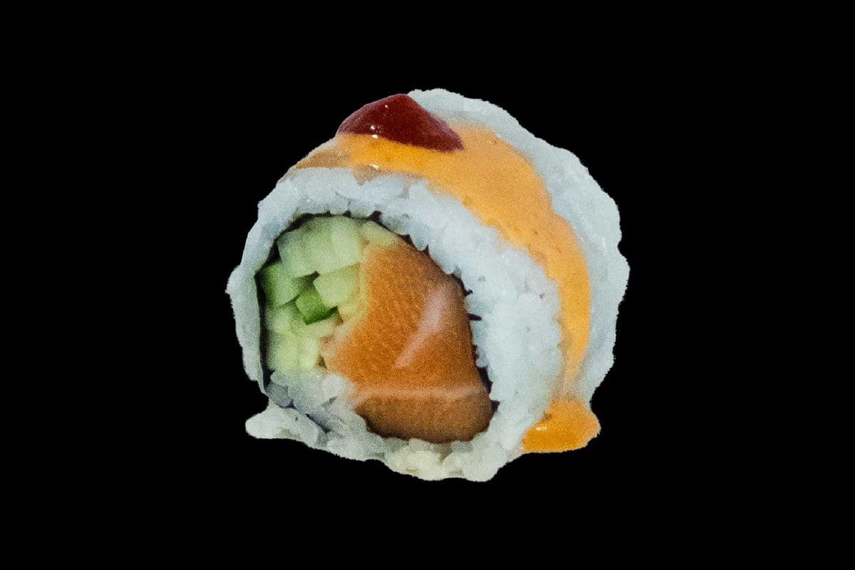 Spicy Salmon Roll (8pcs)
