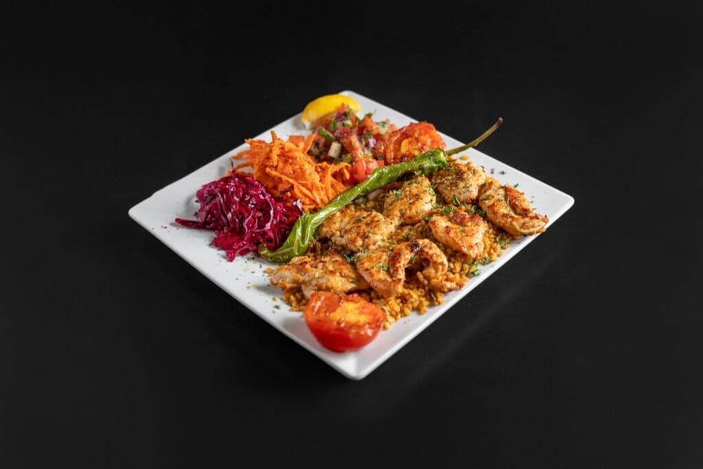 Assiette de poulet adana