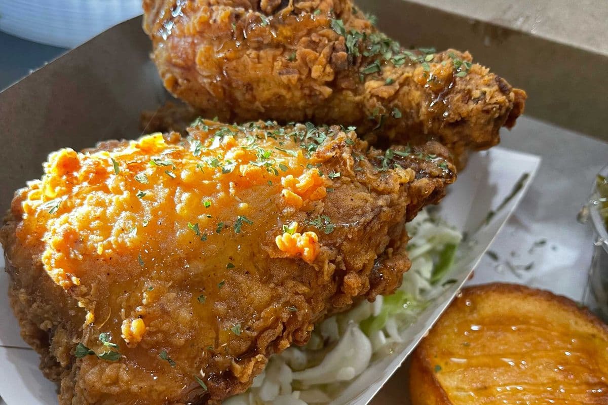 Fried chicken & a Sideting