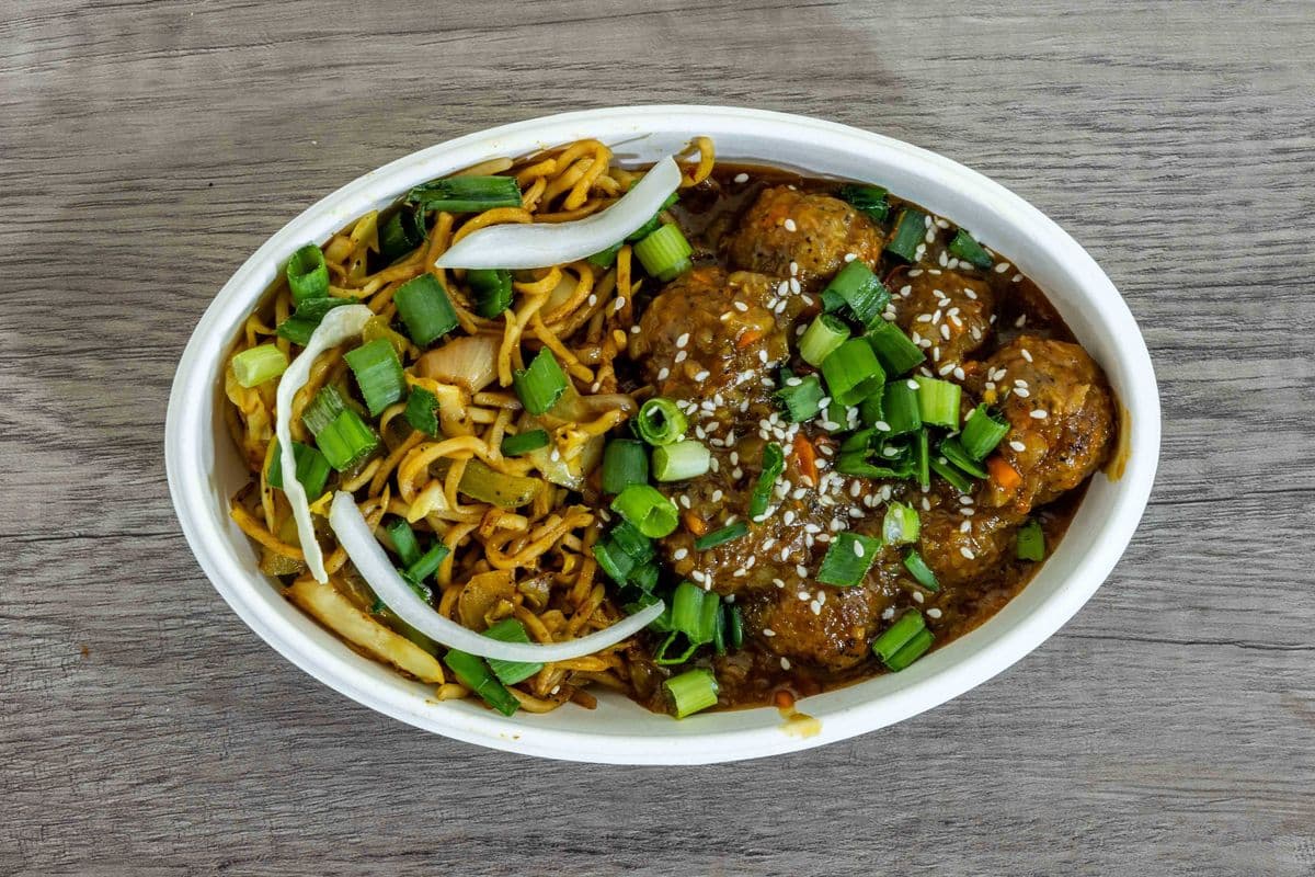 Manchurian and Noodles Combo