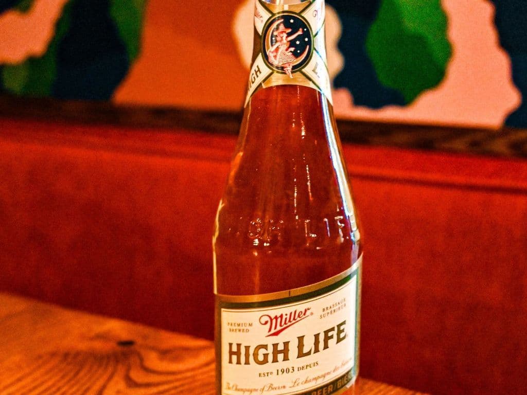 Miller High Life, 355ml bottle (4.6% ABV)