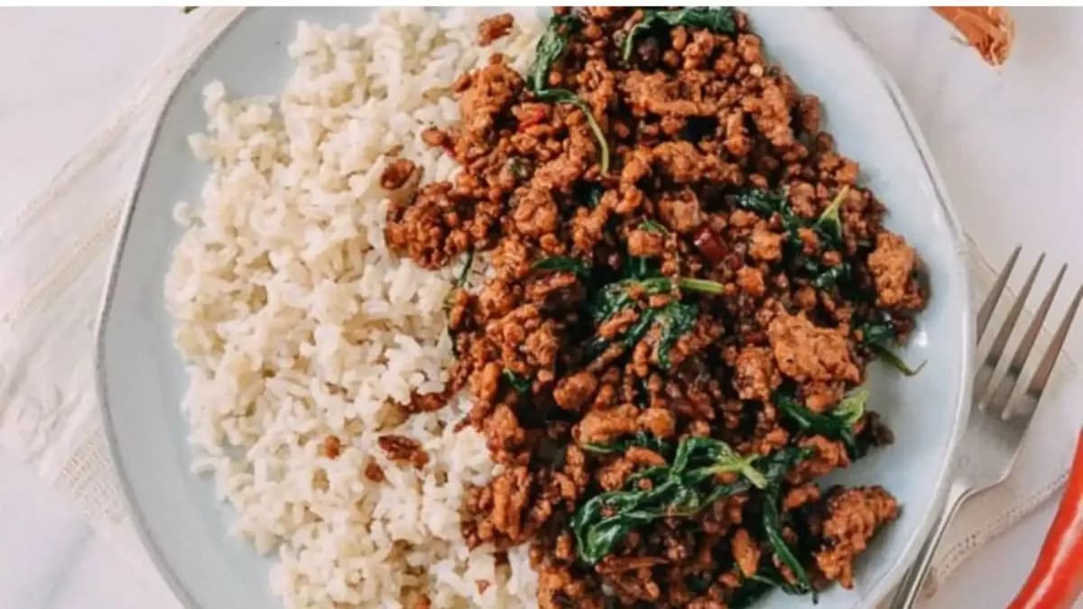 WO-74. Kra Pau (minced meat)