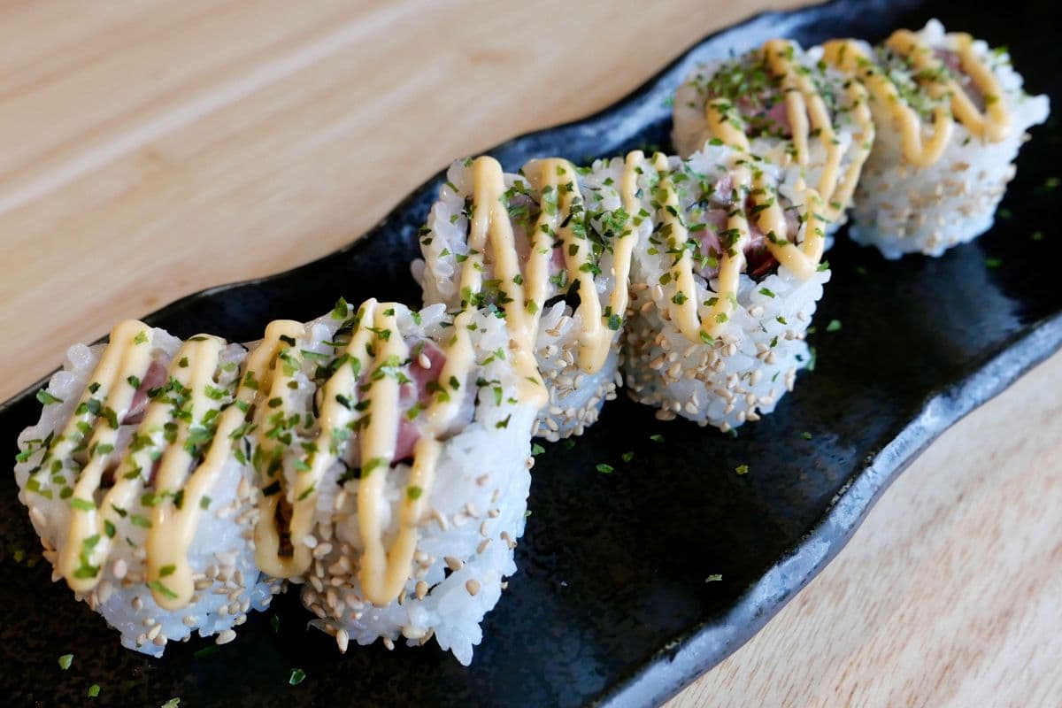 Spicy Hama Roll