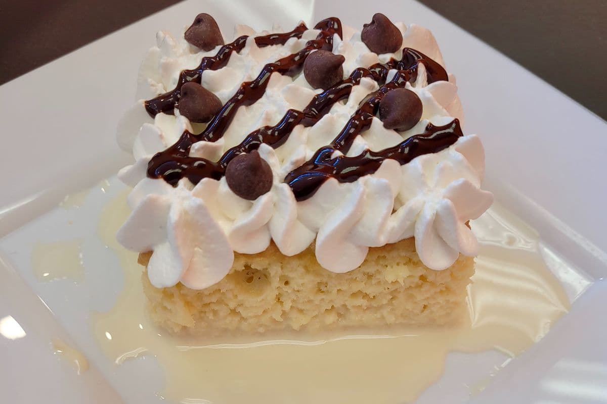 Gâteau 3 leches toi et moi avec chocolat (2 personnes)