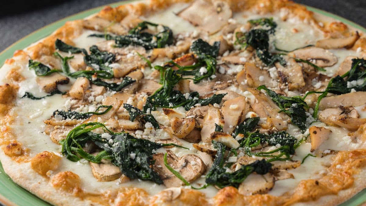 Pomodoro pesto di pollo Pizza