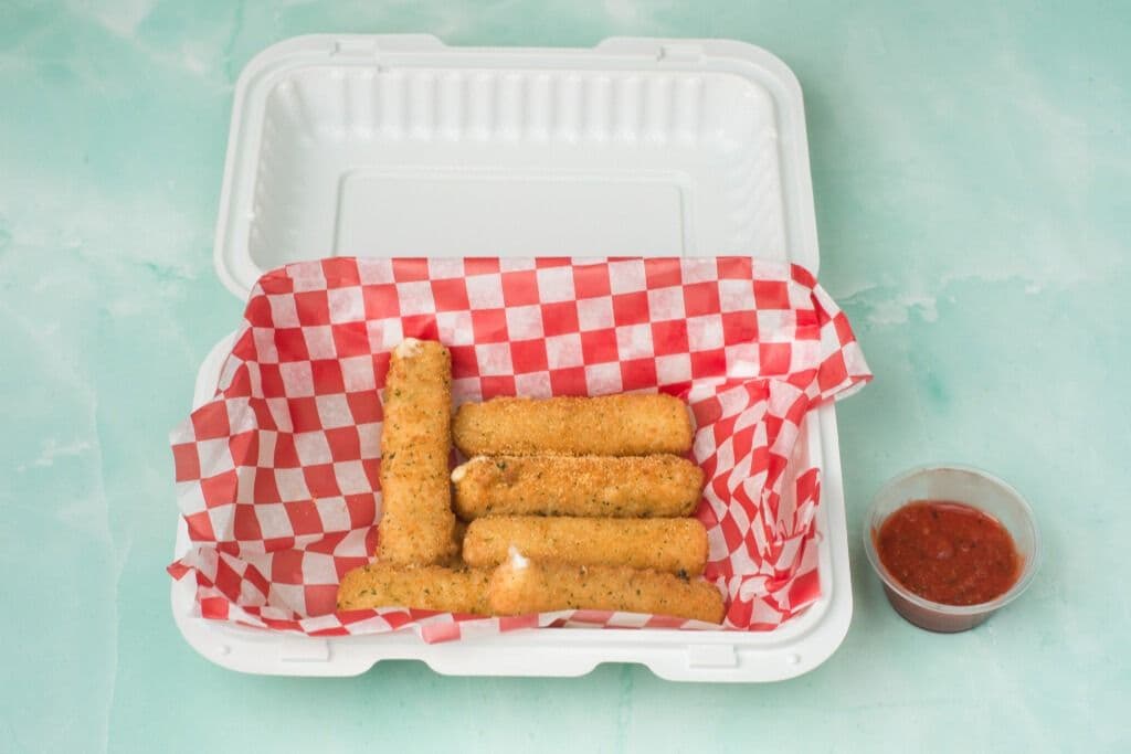 Mozza Sticks (6 pcs)