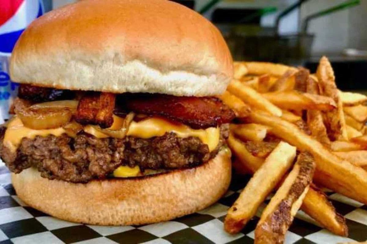 Bacon Cheeseburger