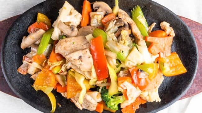 Grésilant avec pétoncles et viande / Sizzling Stirfried Scallops and Meat