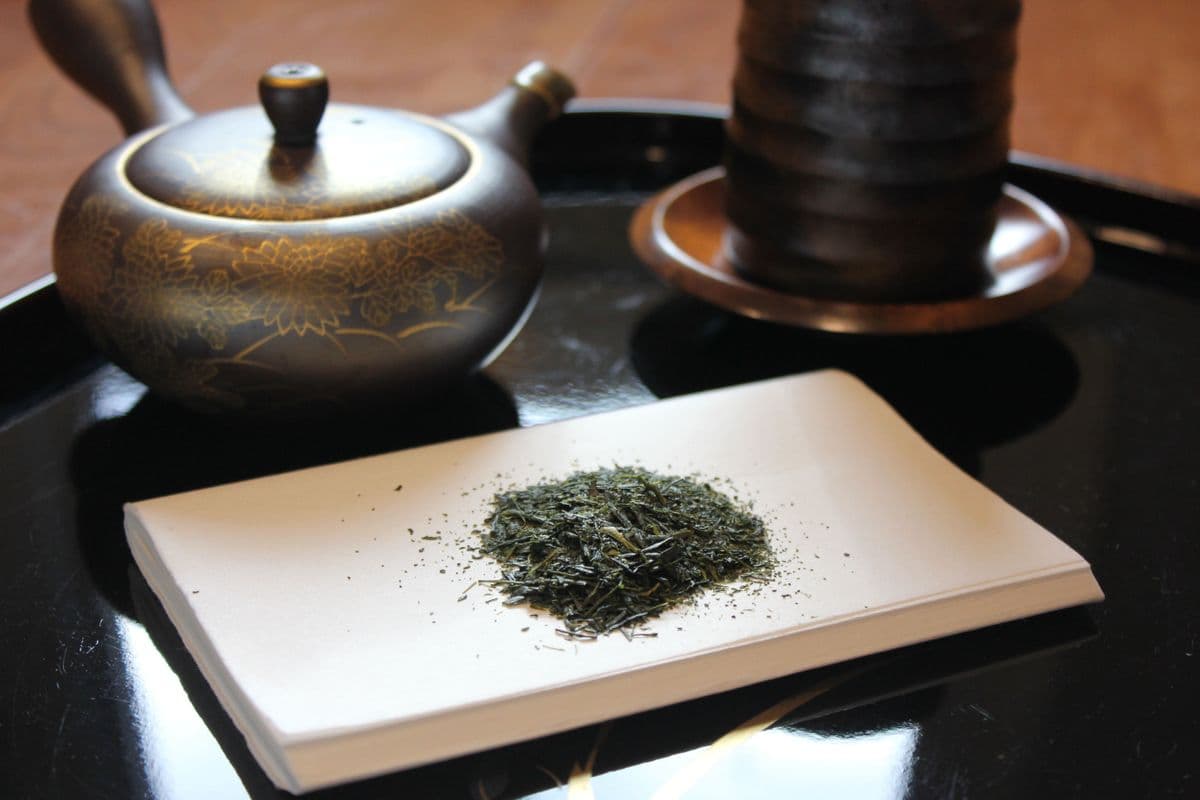 Premium Japanese Green Tea "NAKA"