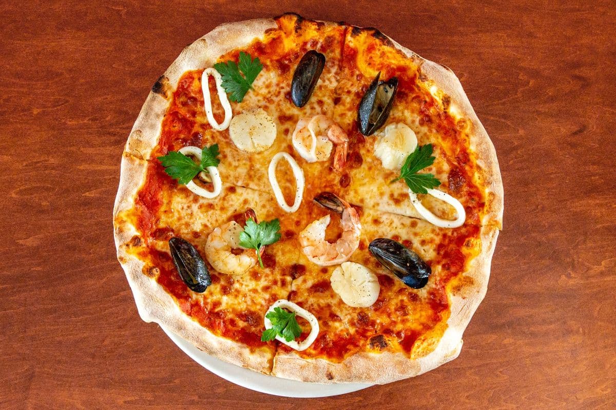 15" Frutti di Mare Pizza
