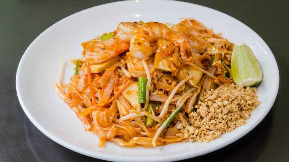 44. Pad Thai Goong