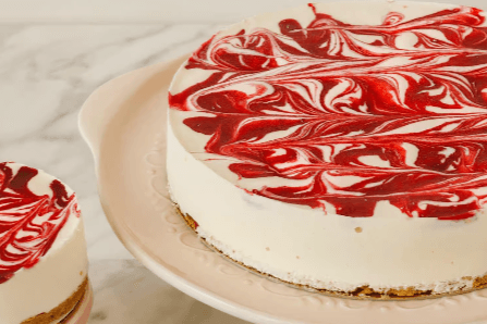 Vanilla Raspberry Frozen Cheesecake