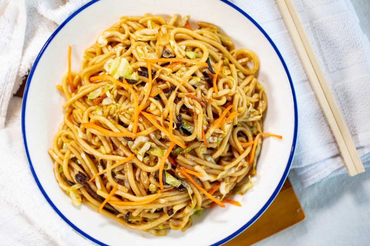 Stir Fried Rice Noodle with Veggies 三素炒米粉
