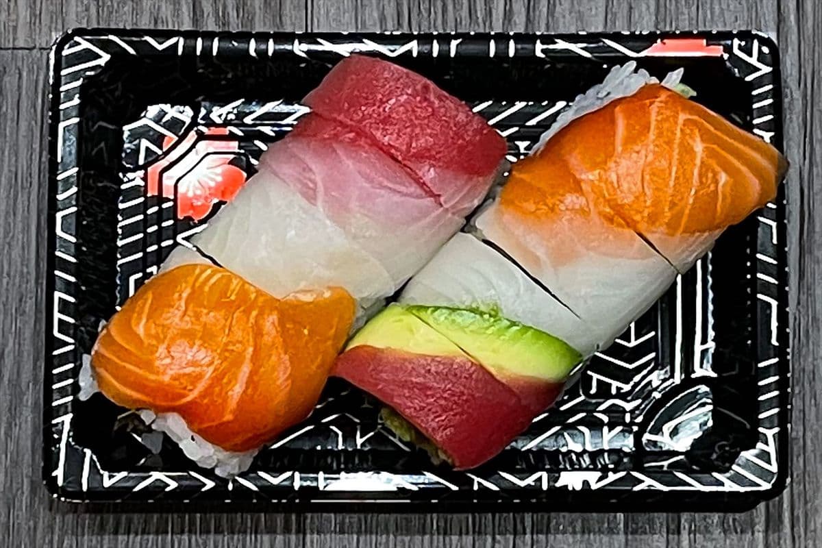 SR07. Rainbow Roll (8 pcs)
