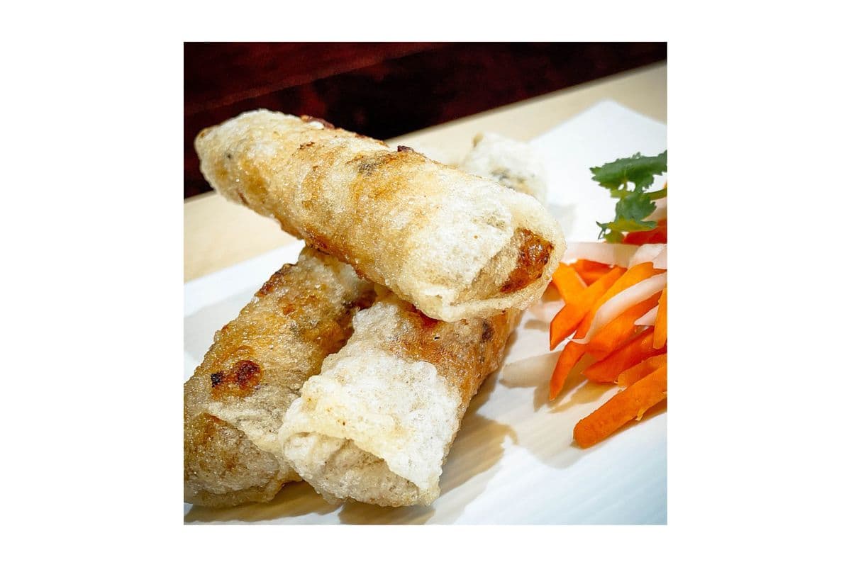 A8. Fusion Salad Roll