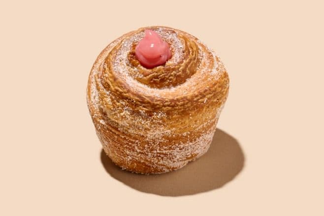 Cruffin - Strawberries & Kreme
