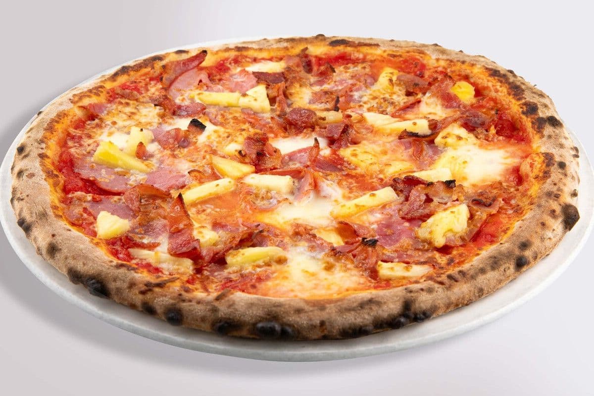 15" Grande Famoso Hawaiian Pizza