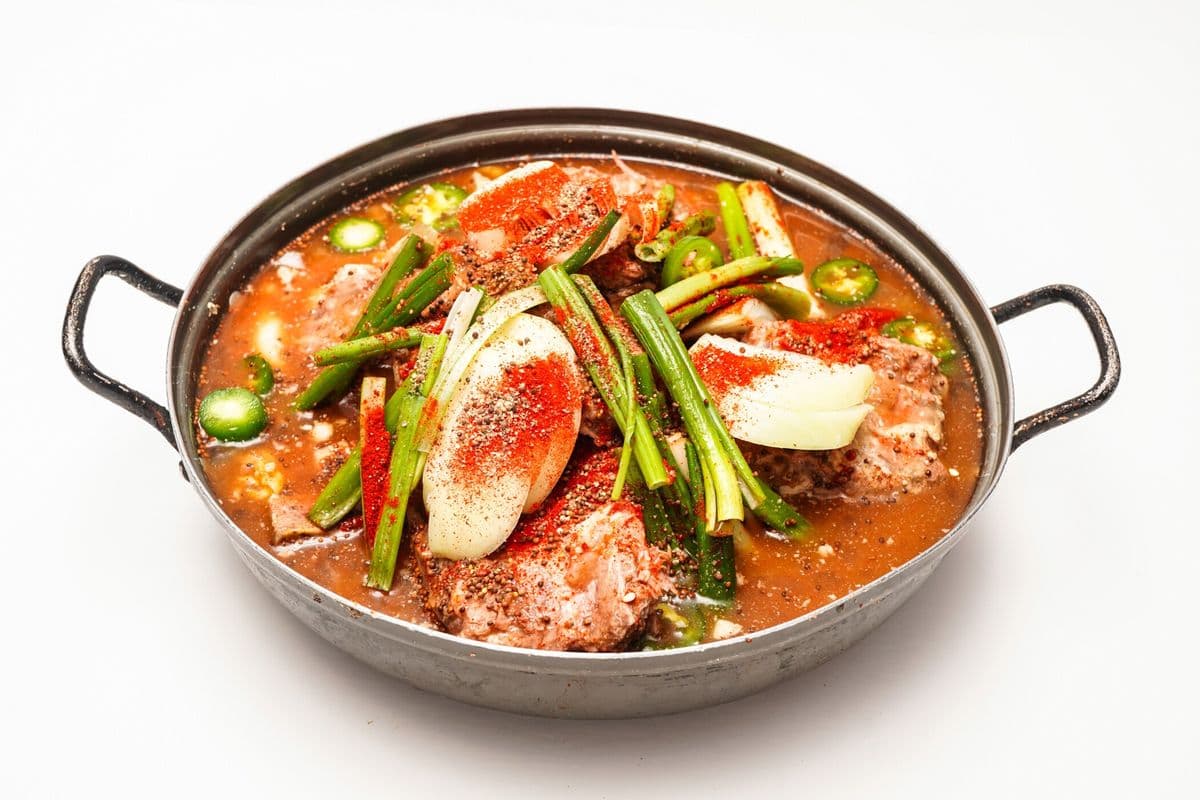 SP5 Traditional Pork Trotter 족발 – Jok Bal