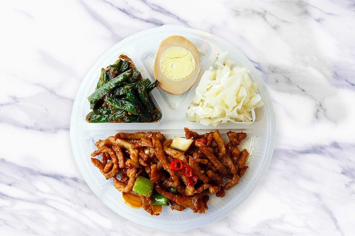 Shredded Pork with Chili Pepper Bento Box 紅椒肉絲便當