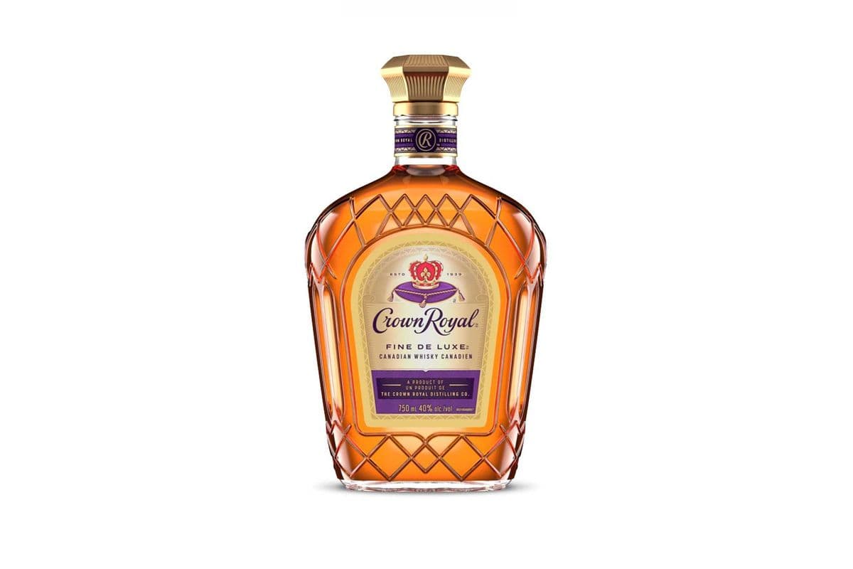 Crown Royal Fine Deluxe Canadian Whiskey (1 x 750ml)