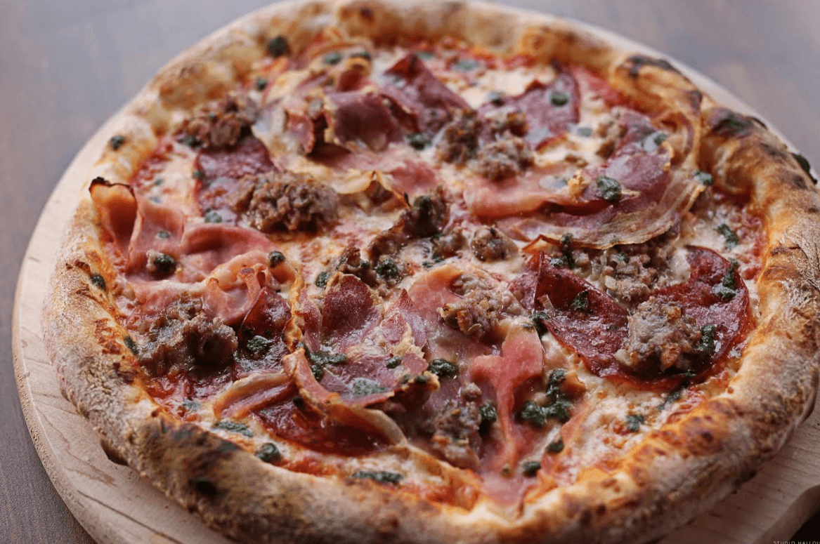 16" Carnivora pizza