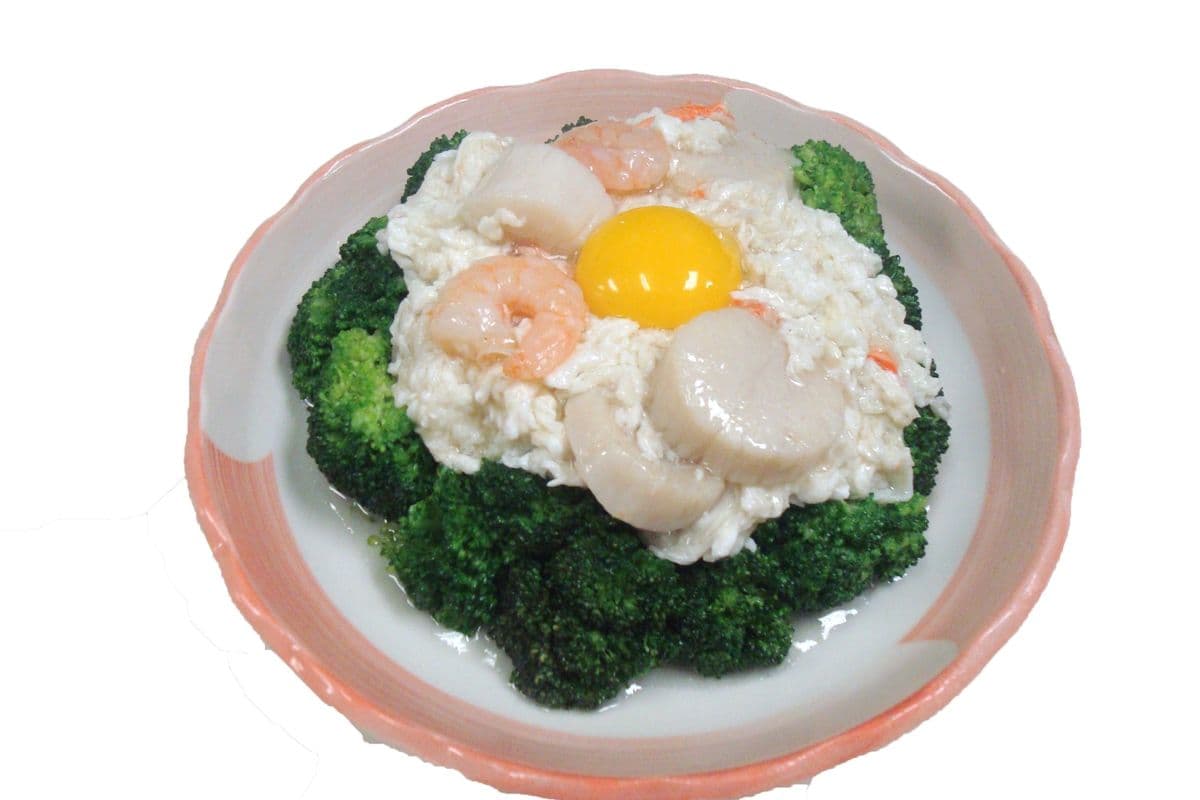 101. Stir-Fried Seafood with Broccoli in Peking Style 海鮮賽螃蟹