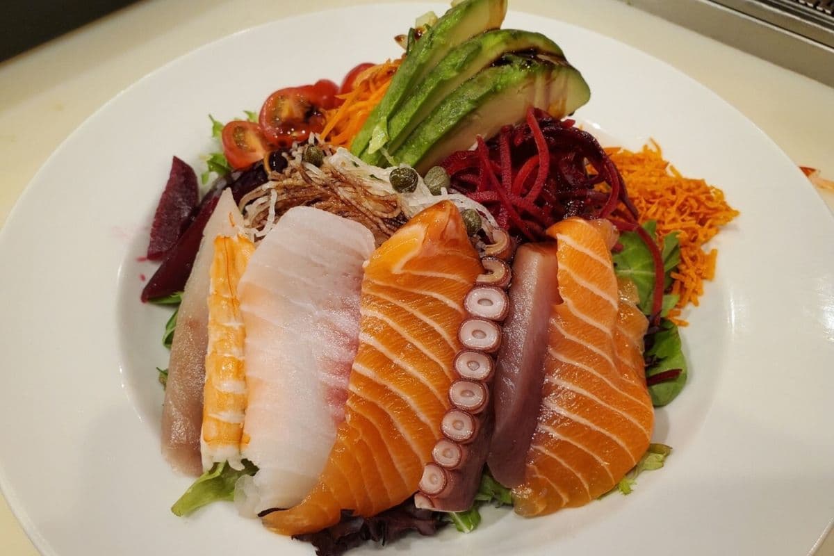 Assorted Sashimi Salad