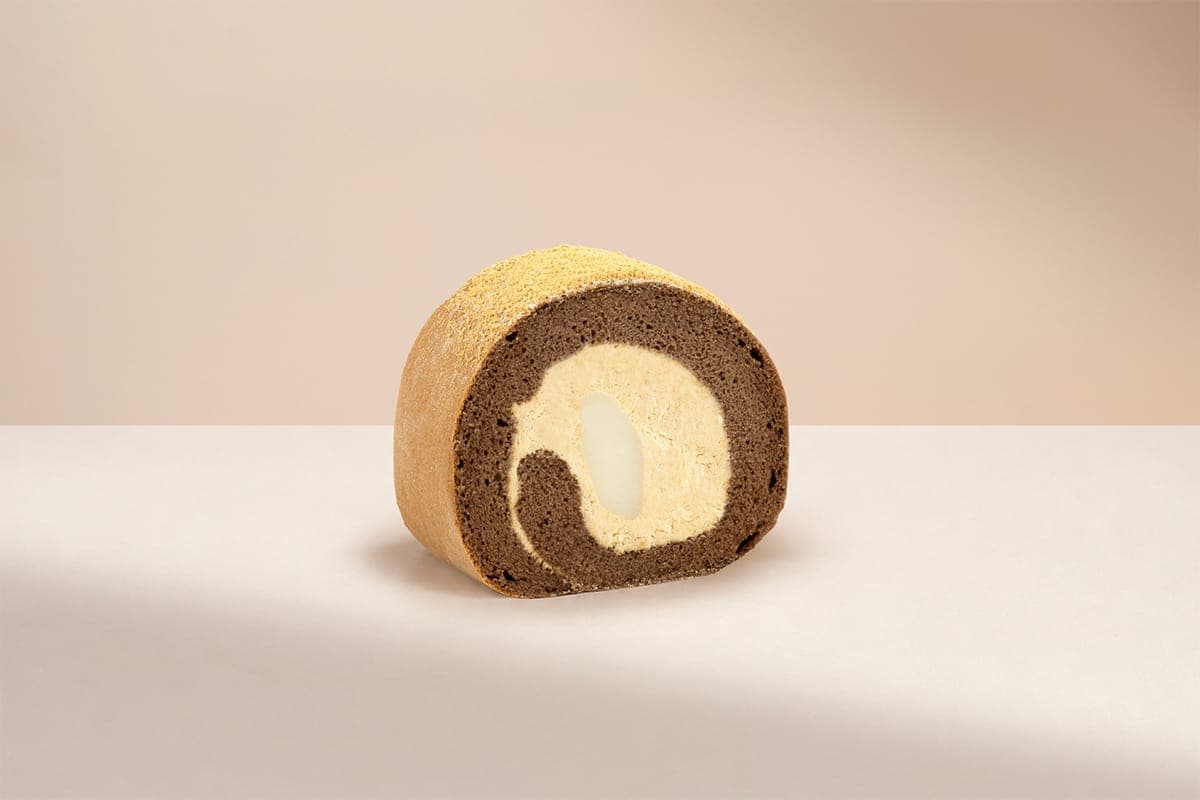 Hojicha Kinako Mochi Swiss Roll