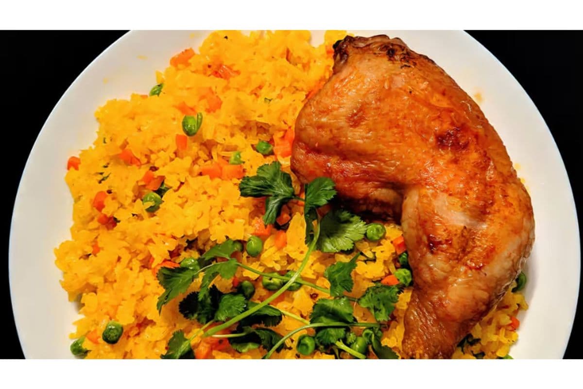 Deep Fried Crispy Chicken on Fried Rice