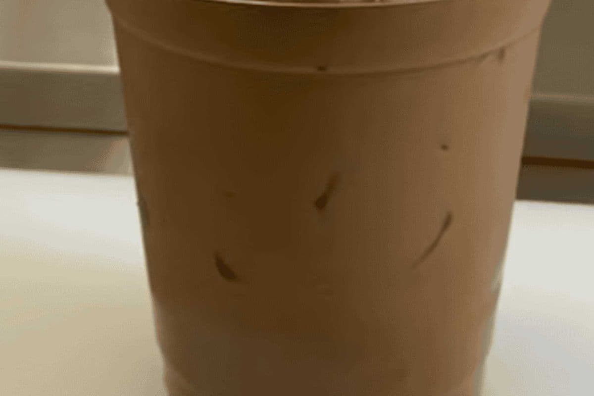 C2. Iced Coffee (Cà Phê Đá)