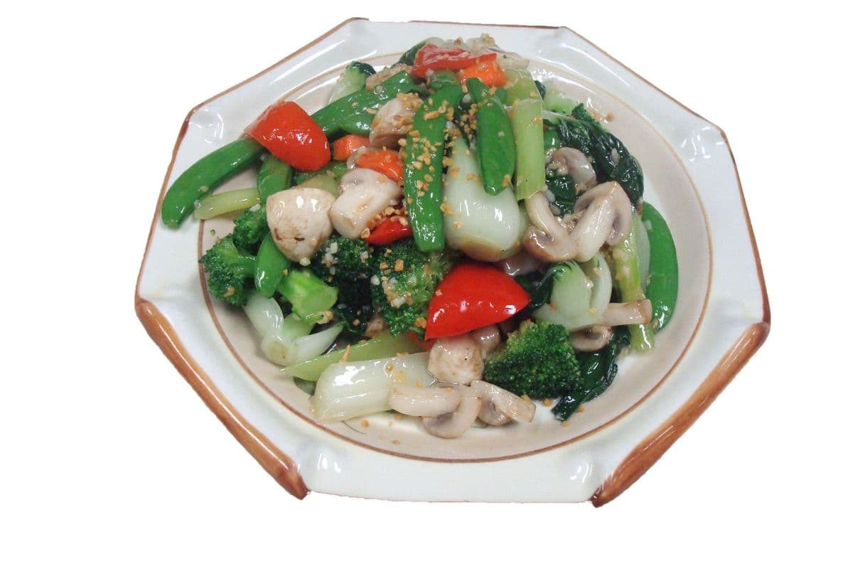 135. Mixed Garden Vegetable with Garlic Sauce 蒜茸什菜