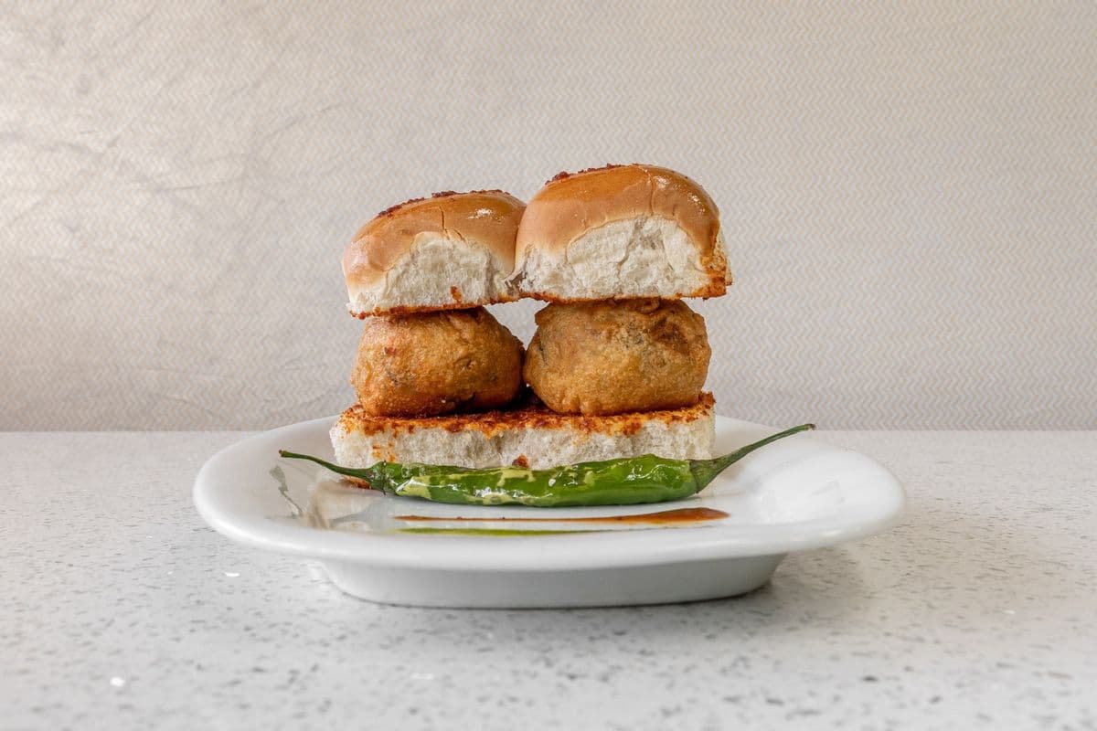 Bombay Vada Pav (2 pcs)