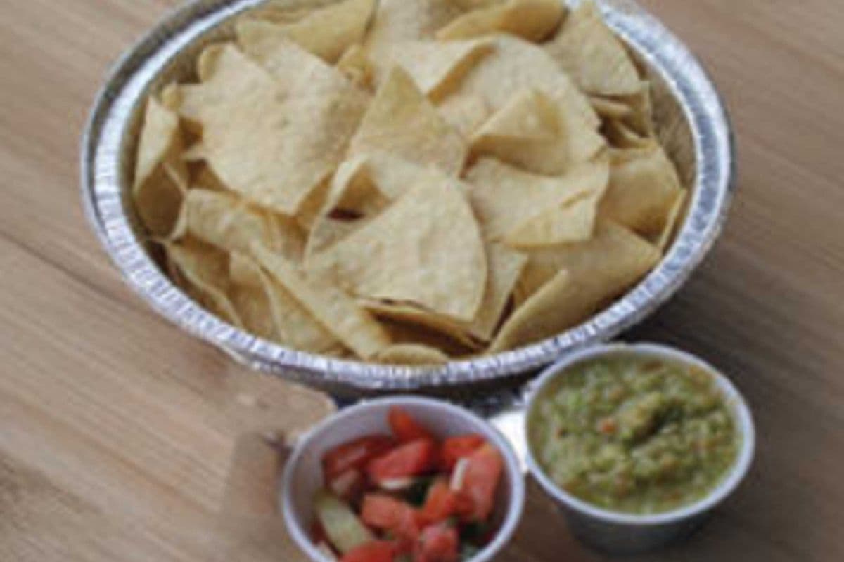 Regular Chips & Salsa
