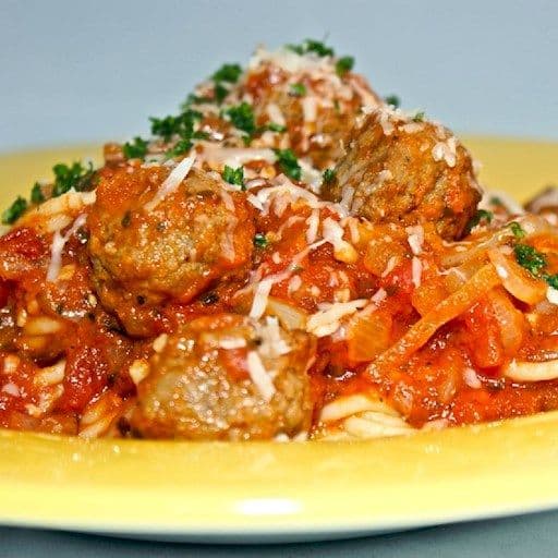 Spaghetti Con Polpette Pasta