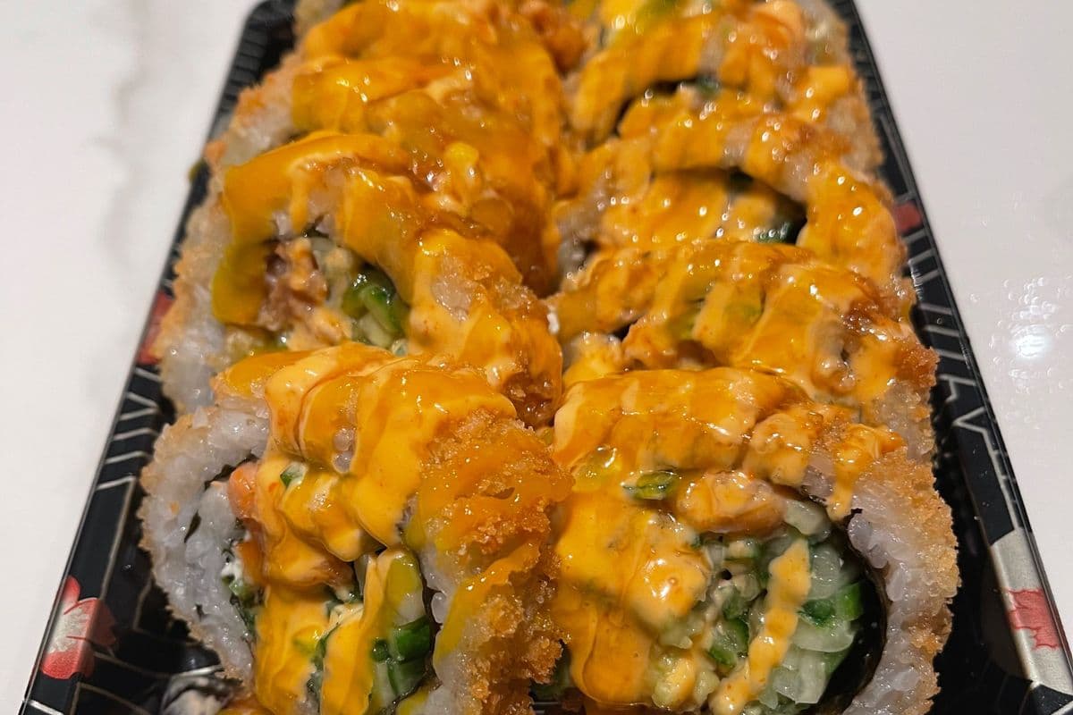 Crispy Philadelphia Maki (10 pcs)
