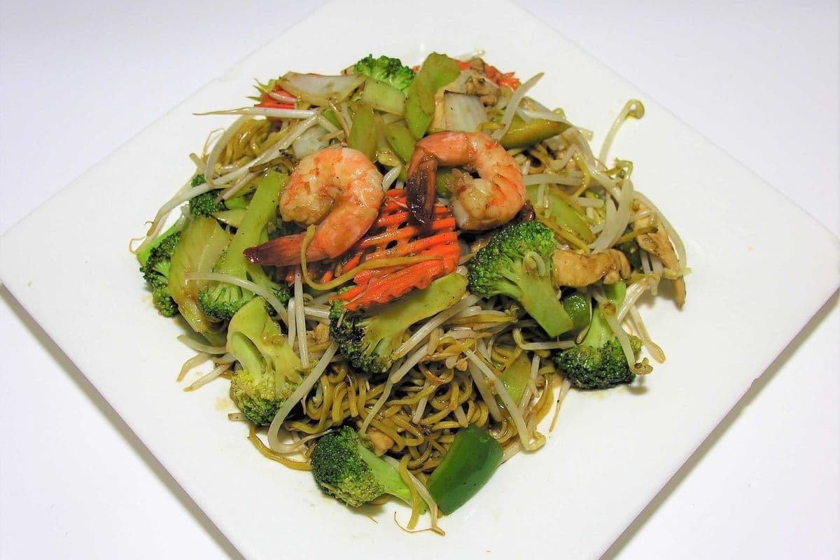 56. Stir-Fried Shrimp and Chicken on Egg Noodles with Vegetables