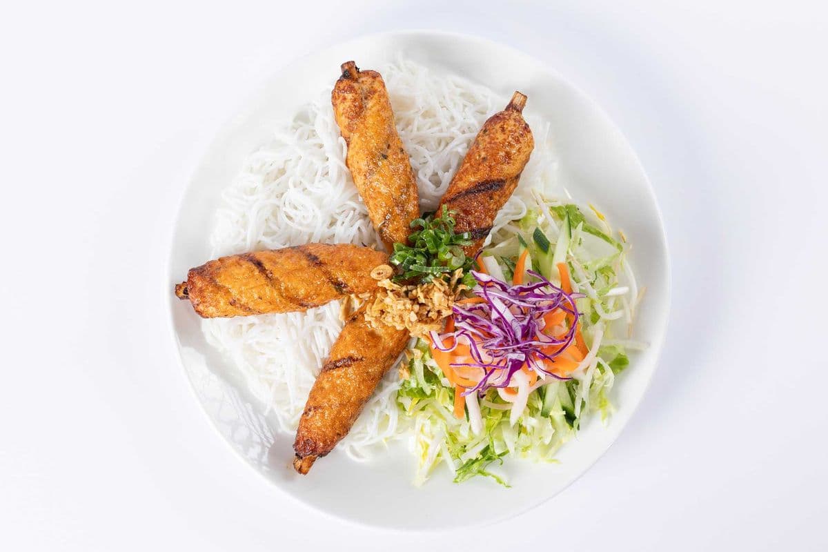 4. Minced Shrimp on Sugarcane (2 pcs) / (Chao Tom)