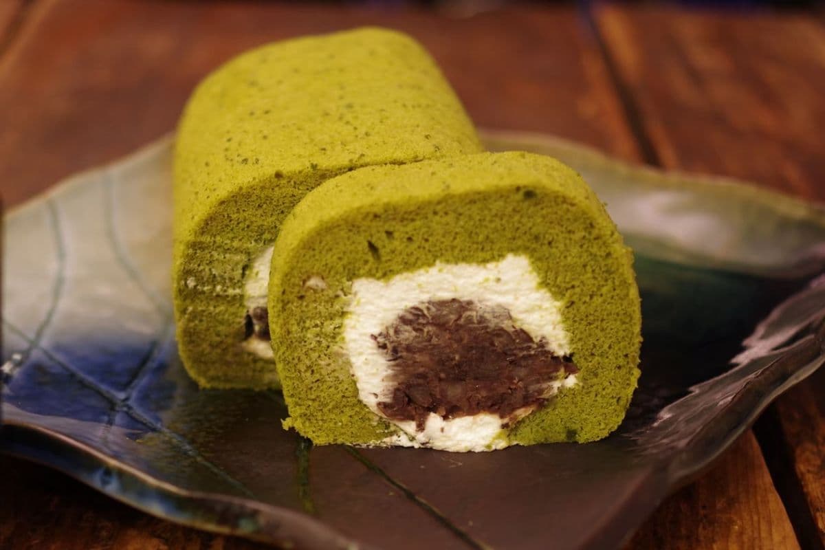 Green Tea Roll Cake