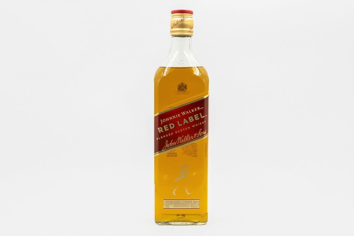 Johnnie Walker Red Label Blended (1 x 750ML)