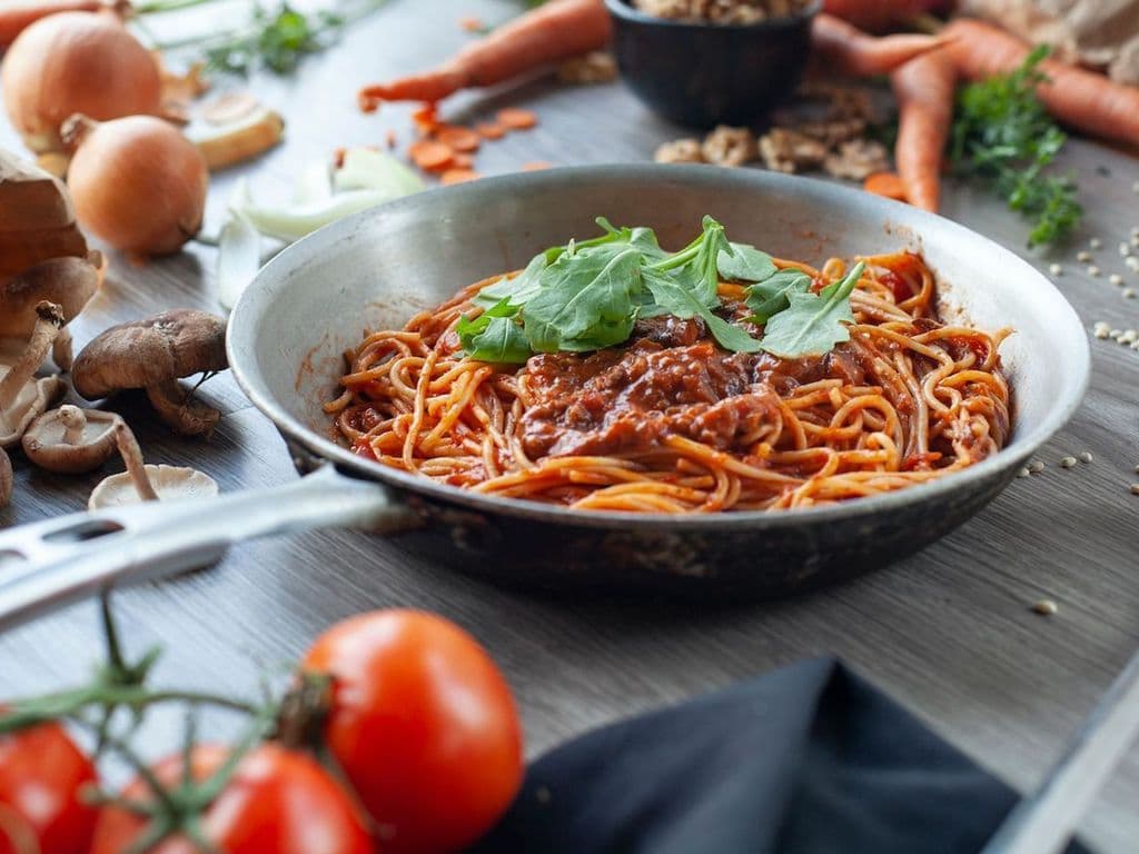 Spaghetti tomates rôties, noix et shiitakes / Roasted Tomato, Nuts and Shiitake Spaghetti