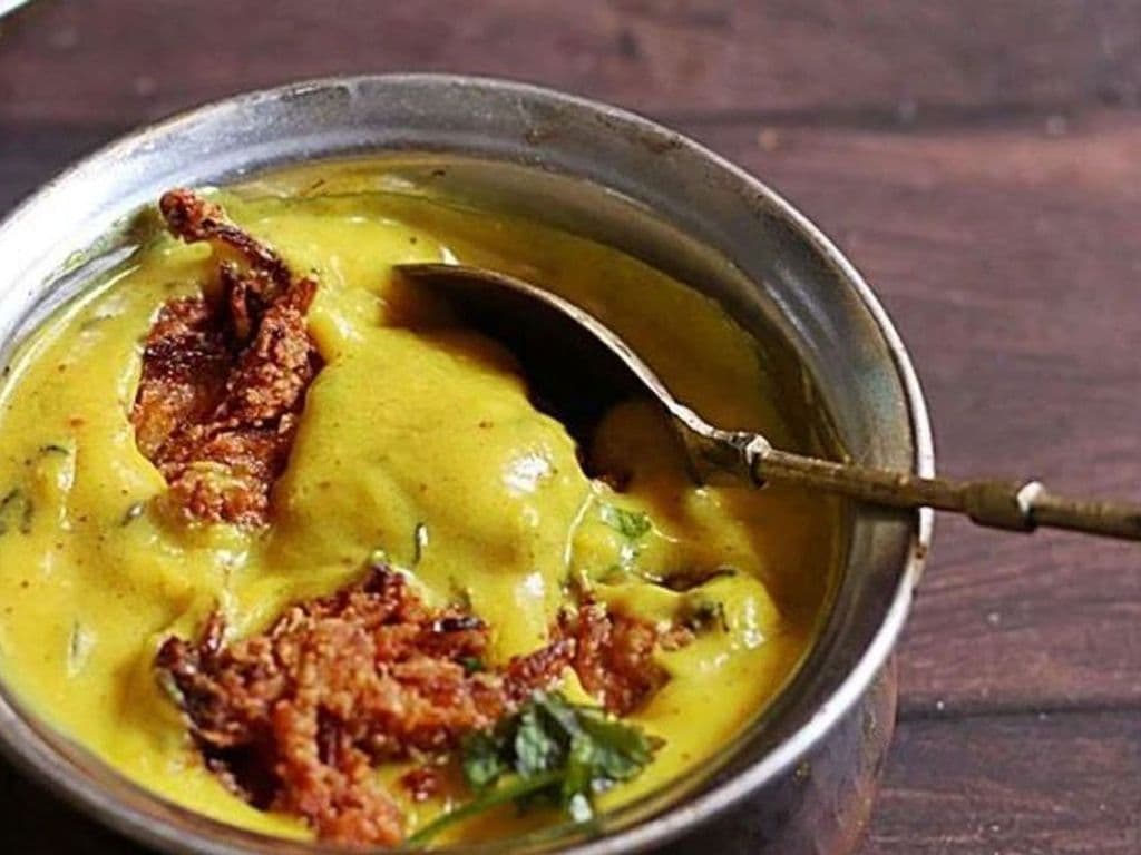 Kadhi Pakora Family Tray