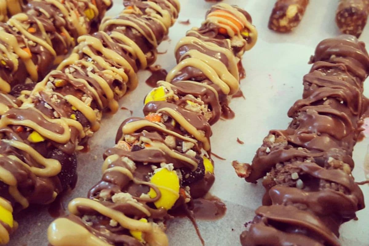 Chocolate Covered Reese’s Pretzel Rod