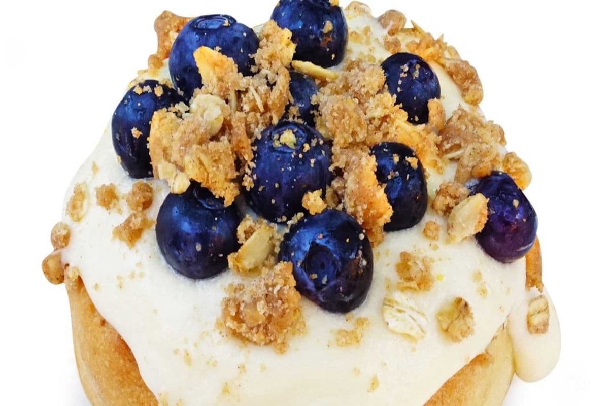 Blueberry Pie Cinnamon Roll