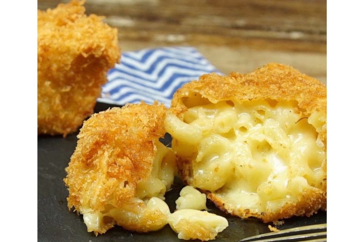 Macaroni and Cheese Bites