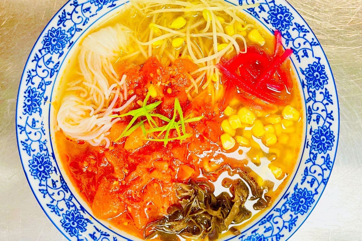 F8 番茄蔬菜面 Tomato Vegetable Noodle Soup